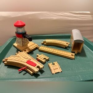 Thomas & Friends Clickety Clack Track, Water Tower and Tunnel